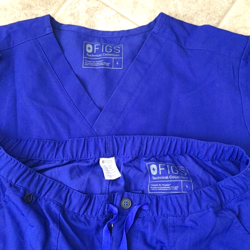 Set of Deep Royal Blue men's Figs scrubs, large